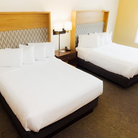 Holiday Inn & Suites - Hopkinsville - Convention Ctr By Ihg Bagian luar foto